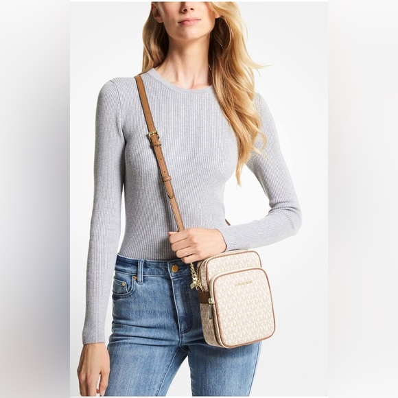 Michael Kors Jet Set Travel Medium Logo Crossbody Bad